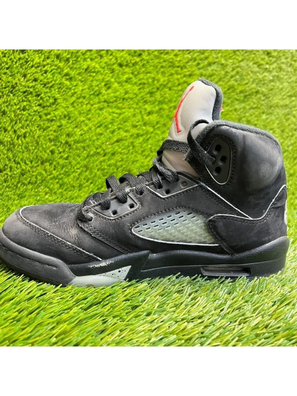 Nike Air Jordan 5 Retro OG Boys Size 4Y Black Athletic Basketball Shoes Sneakers